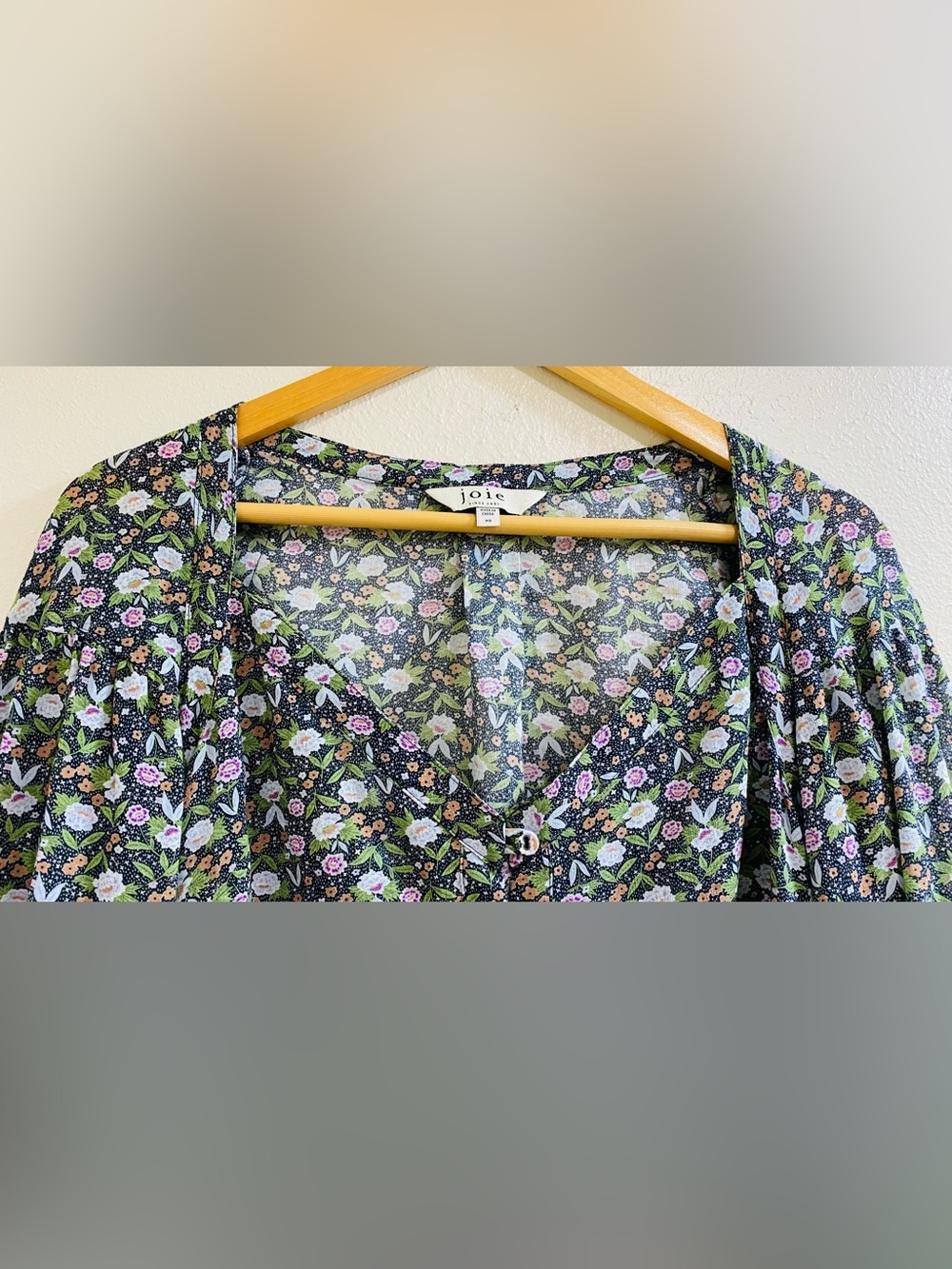 Joie Talma Floral Button Front Blouse with Long Balloon Sleeves Size XS - Picture 8 of 10